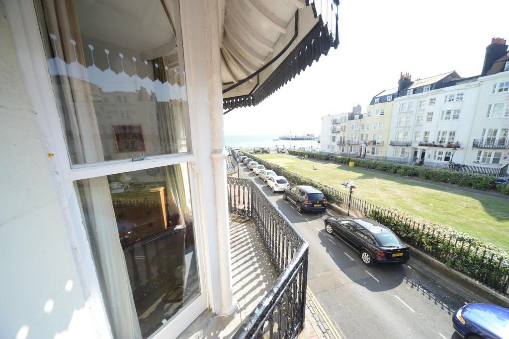 Готель Marine View Brighton Екстер'єр фото